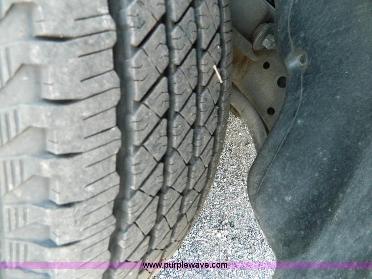 image for item B3577 1999 Dodge Ram 2500 quad cab pickup truck