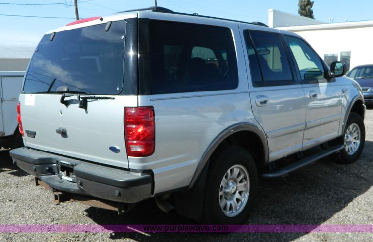 image for item B3578 2001 Ford Expedition XLT SUV
