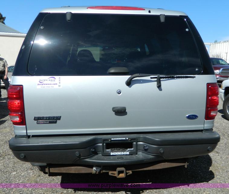 image for item B3578 2001 Ford Expedition XLT SUV