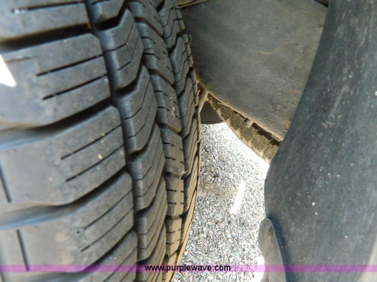 image for item B3578 2001 Ford Expedition XLT SUV