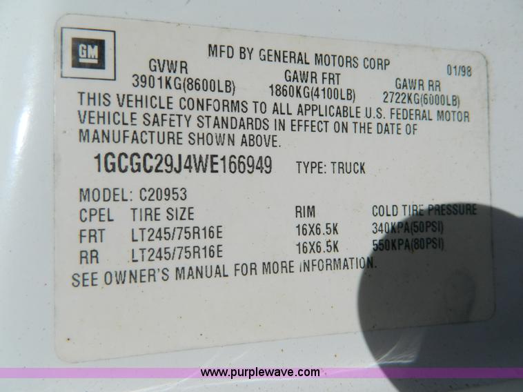 image for item B3580 1998 Chevrolet 2500 extended cab pickup truck