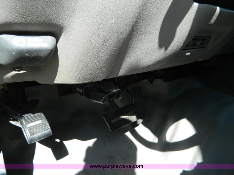 image for item B3580 1998 Chevrolet 2500 extended cab pickup truck