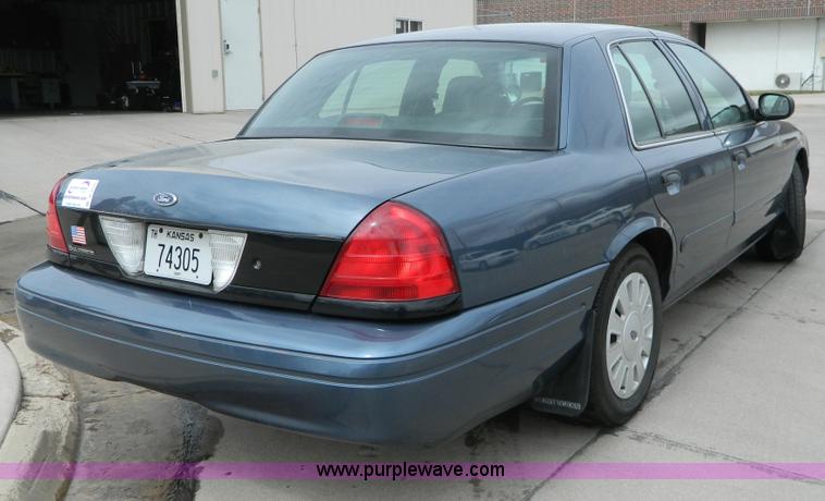image for item B3595 2007 Ford Crown Victoria Police Interceptor