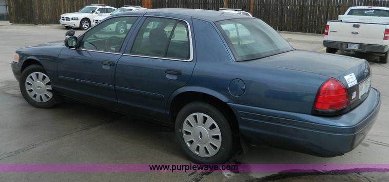 image for item B3595 2007 Ford Crown Victoria Police Interceptor
