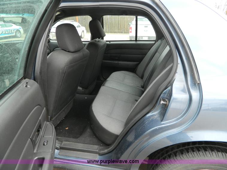 image for item B3595 2007 Ford Crown Victoria Police Interceptor