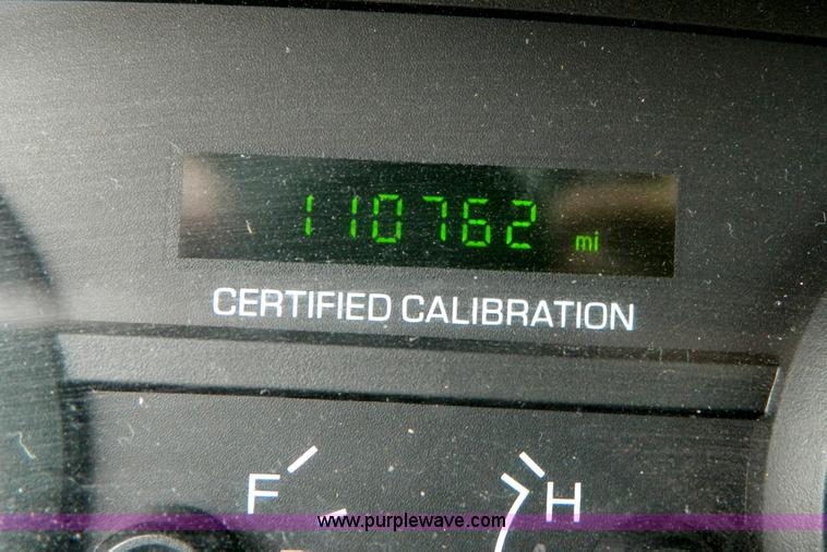 image for item B3595 2007 Ford Crown Victoria Police Interceptor