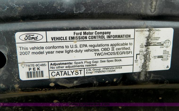 image for item B3595 2007 Ford Crown Victoria Police Interceptor