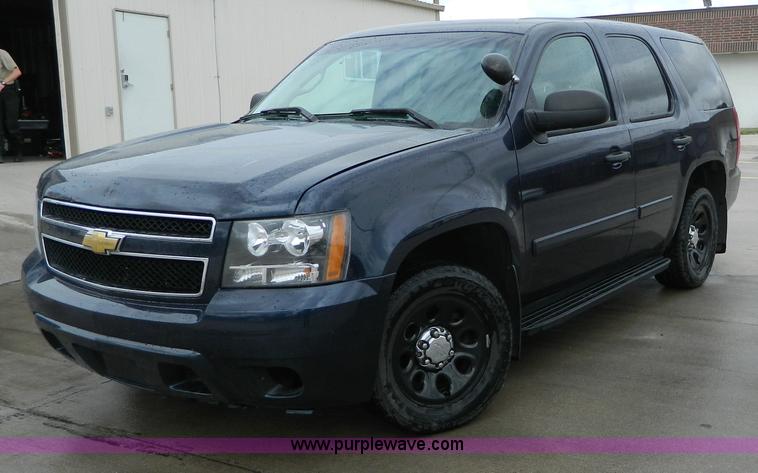 image for item B3596 2008 Chevrolet Tahoe LS SUV