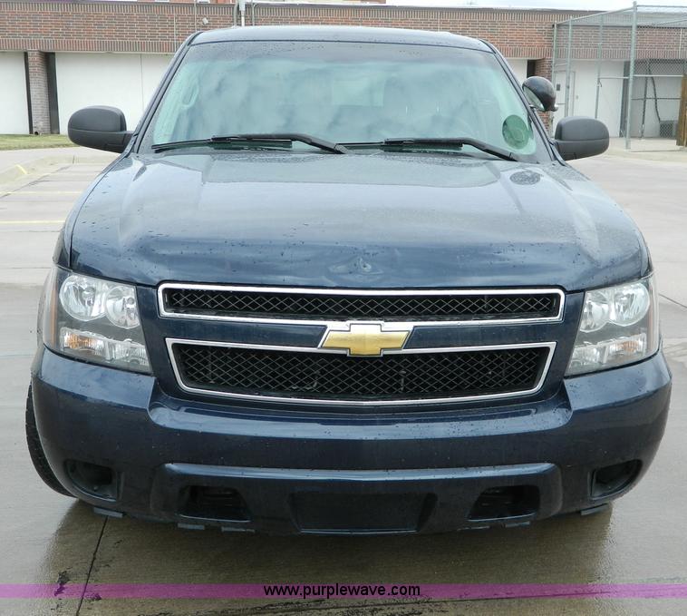 image for item B3596 2008 Chevrolet Tahoe LS SUV