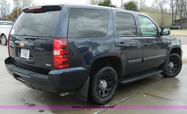 image for item B3596 2008 Chevrolet Tahoe LS SUV