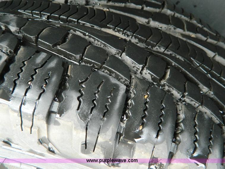 image for item B3596 2008 Chevrolet Tahoe LS SUV