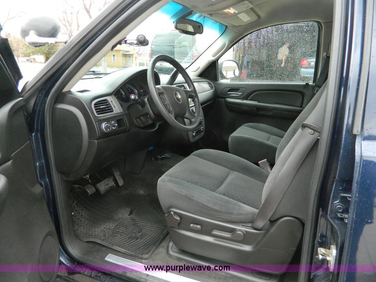 image for item B3596 2008 Chevrolet Tahoe LS SUV
