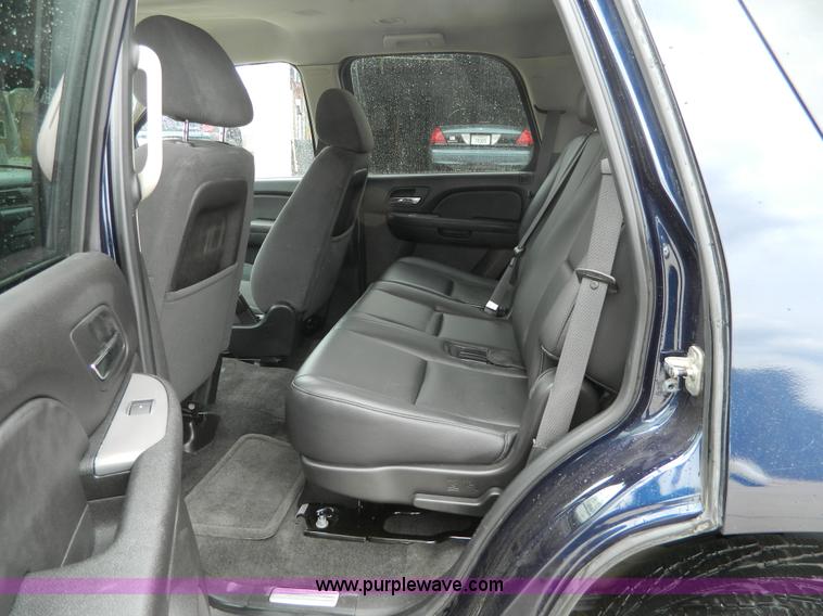 image for item B3596 2008 Chevrolet Tahoe LS SUV