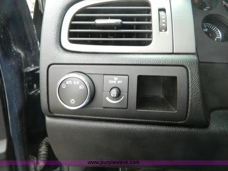 image for item B3596 2008 Chevrolet Tahoe LS SUV