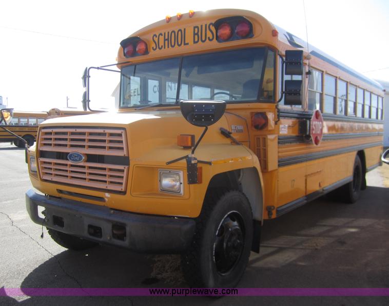 image for item B5706 1994 Ford Bluebird B700 school bus