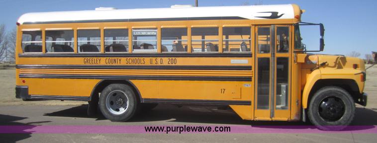 image for item B5706 1994 Ford Bluebird B700 school bus
