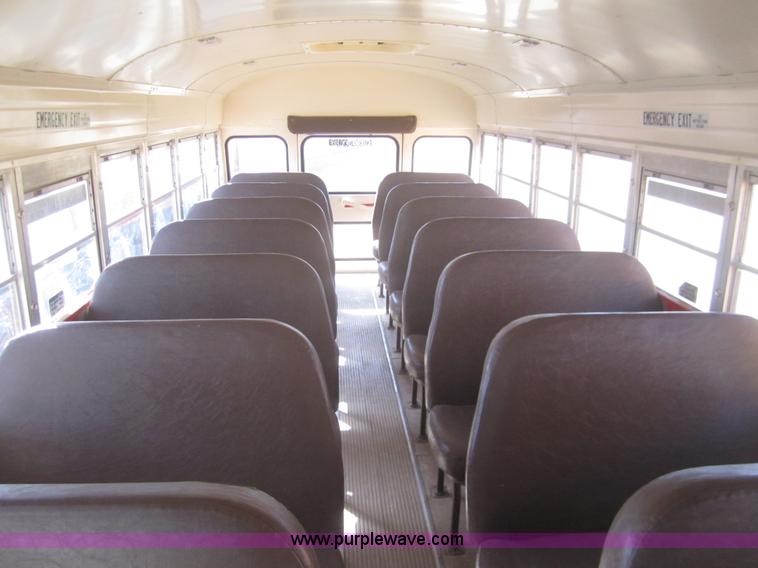 image for item B5706 1994 Ford Bluebird B700 school bus