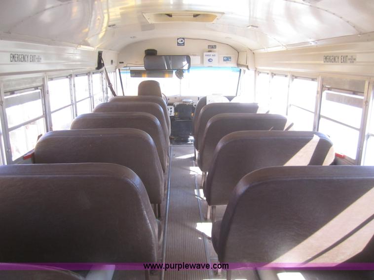 image for item B5706 1994 Ford Bluebird B700 school bus