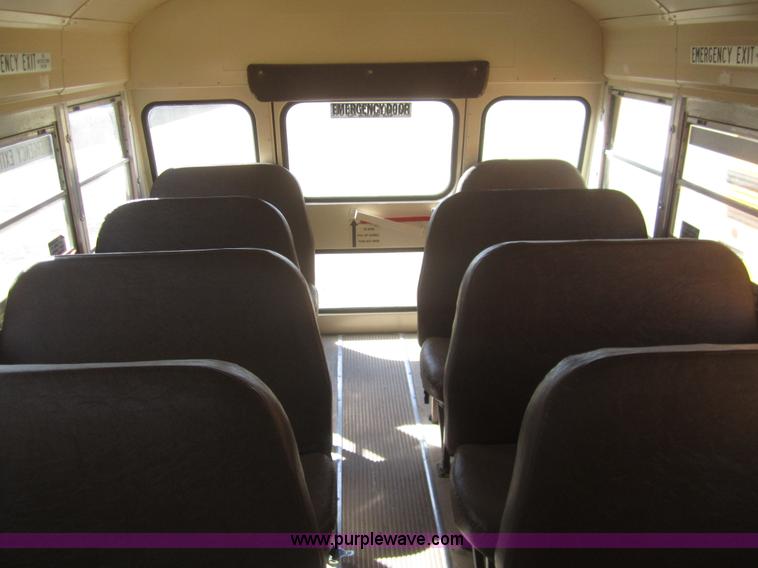 image for item B5707 1995 Chevrolet Bluebird G30 school bus