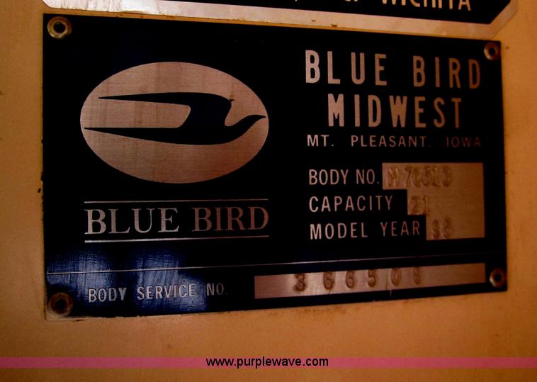 image for item B5707 1995 Chevrolet Bluebird G30 school bus