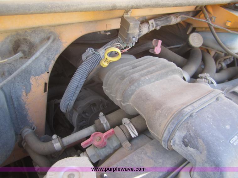 image for item B5707 1995 Chevrolet Bluebird G30 school bus