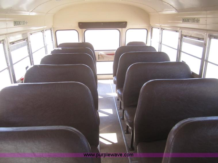 image for item B5708 1993 Ford Bluebird B700 school bus