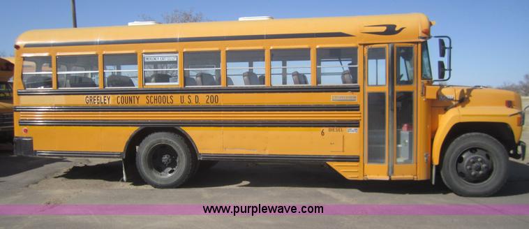 image for item B5709 1993 Ford Bluebird B700 school bus