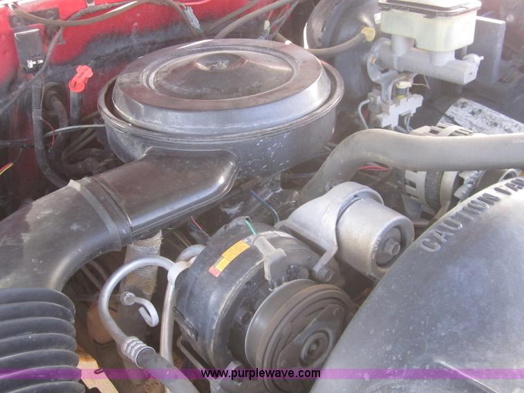 image for item B5711 1991 Chevrolet Suburban 1500 SUV