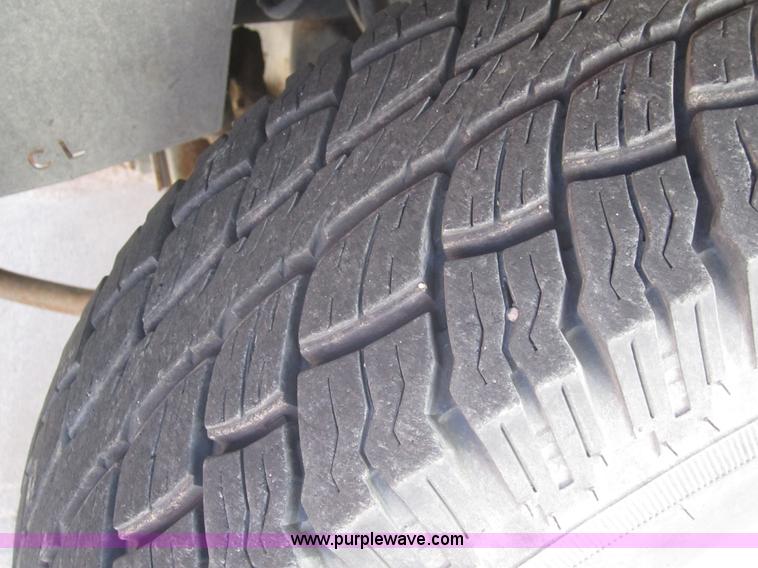 image for item B5711 1991 Chevrolet Suburban 1500 SUV