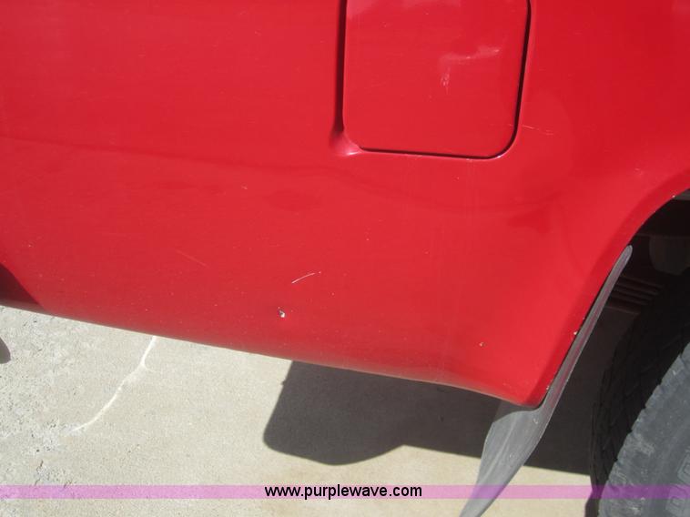 image for item B5711 1991 Chevrolet Suburban 1500 SUV