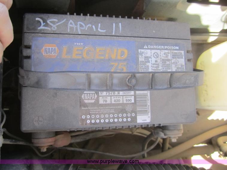 image for item B5767 1989 Chevrolet Suburban 1500 SUV