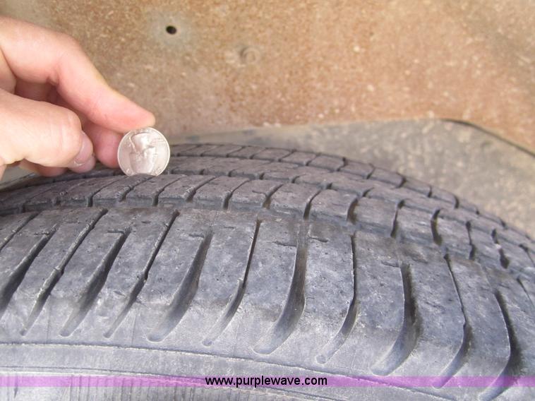 image for item B5769 1989 Chevrolet Suburban 1500 SUV