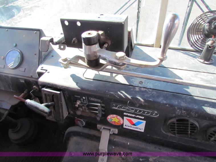 image for item B7191 1993 Blue Bird TC2000 school bus