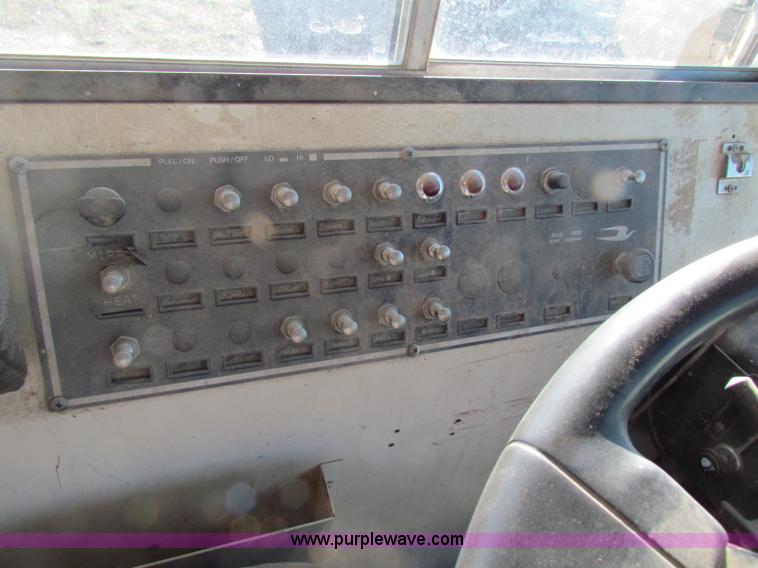 image for item B7191 1993 Blue Bird TC2000 school bus