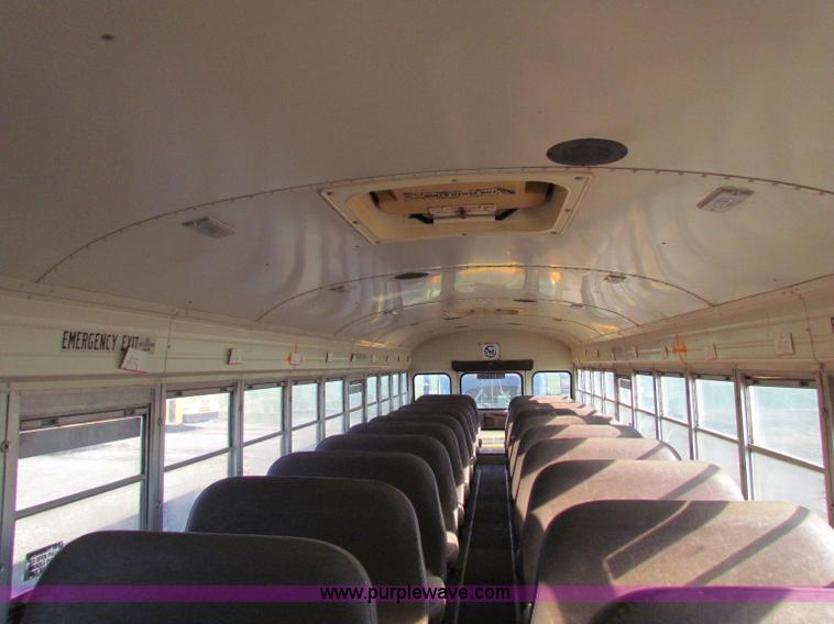 image for item B7191 1993 Blue Bird TC2000 school bus