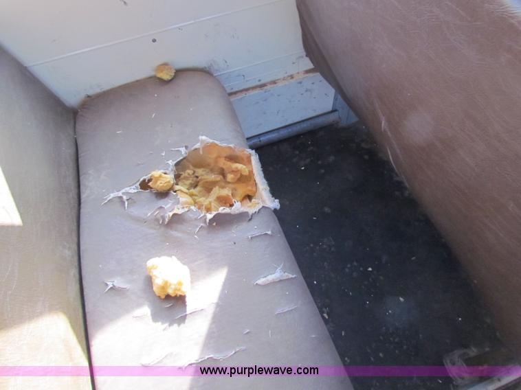 image for item B7191 1993 Blue Bird TC2000 school bus