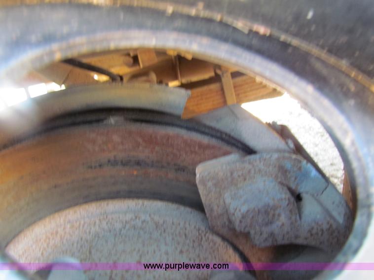 image for item B7191 1993 Blue Bird TC2000 school bus