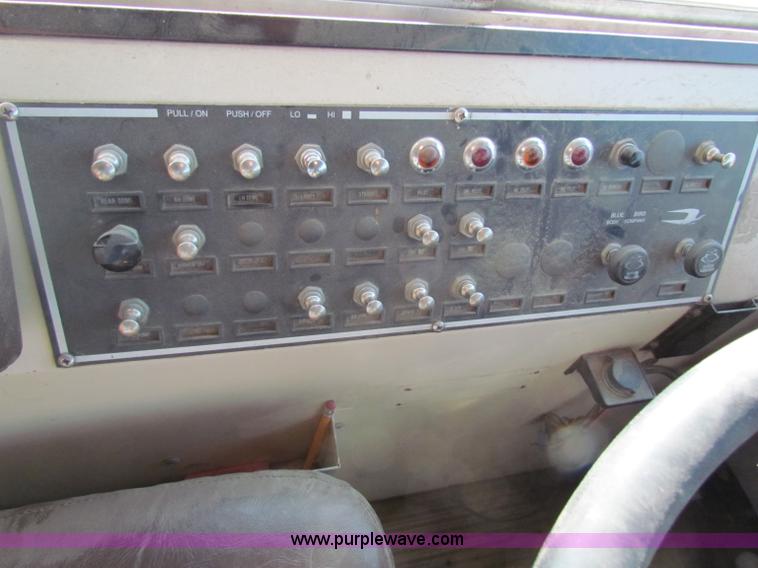 image for item B7192 1994 Blue Bird TC2000 school bus