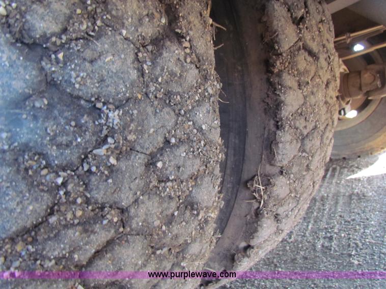 image for item B7192 1994 Blue Bird TC2000 school bus