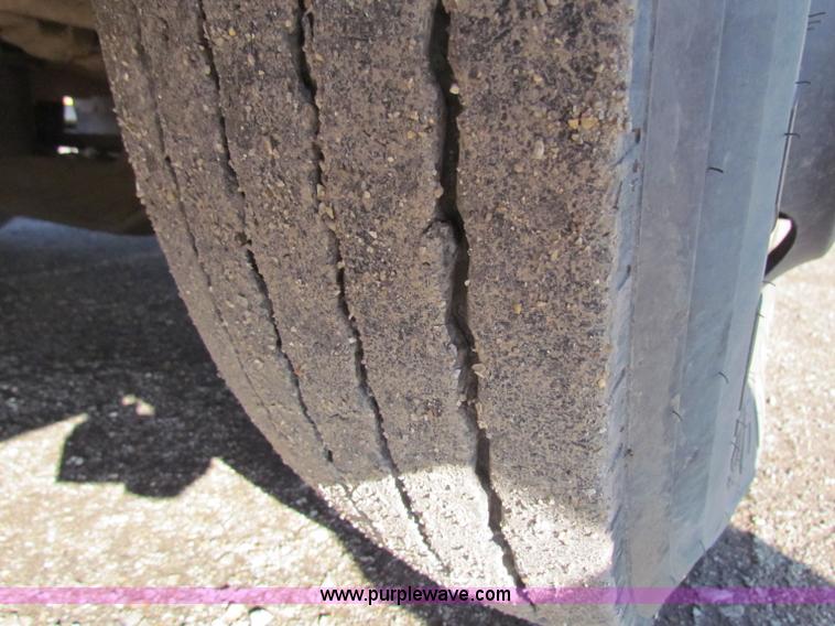 image for item B7192 1994 Blue Bird TC2000 school bus