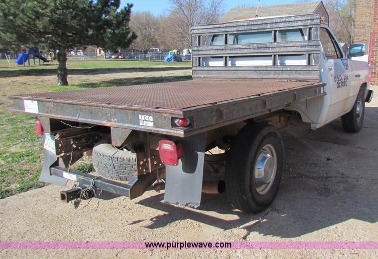 image for item B7193 1992 Dodge Ram D250 LE pickup truck