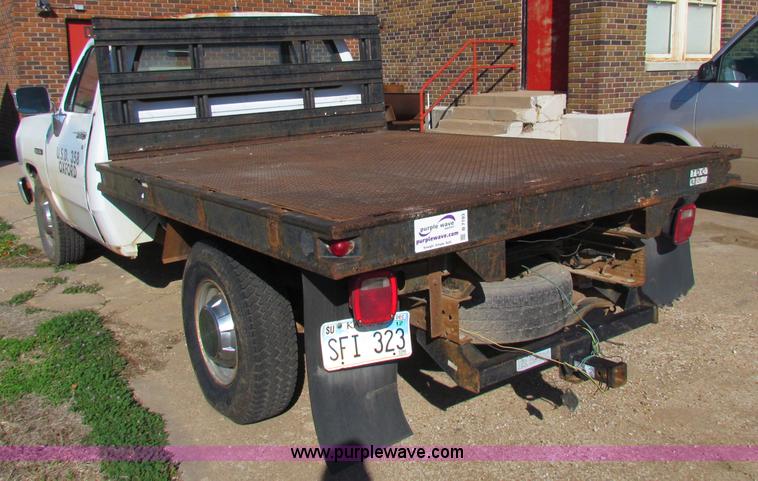 image for item B7193 1992 Dodge Ram D250 LE pickup truck
