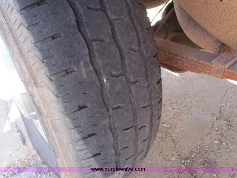image for item B7193 1992 Dodge Ram D250 LE pickup truck