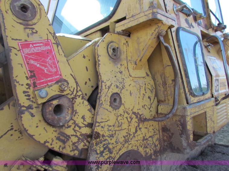 image for item B7195 1986 Caterpillar 955L track loader