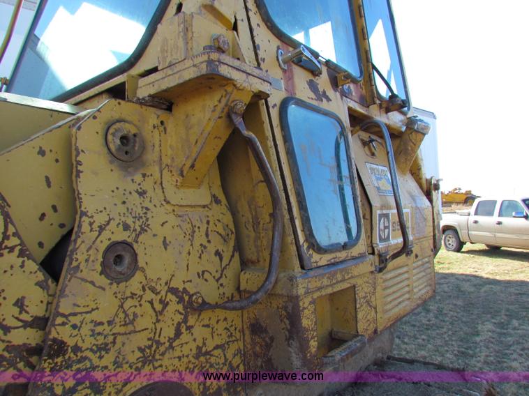 image for item B7195 1986 Caterpillar 955L track loader