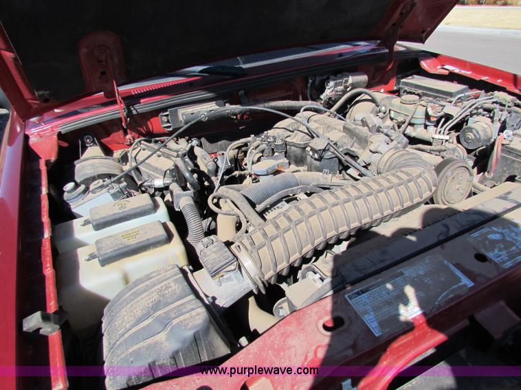 image for item B7197 1999 Ford Ranger SuperCab pickup truck