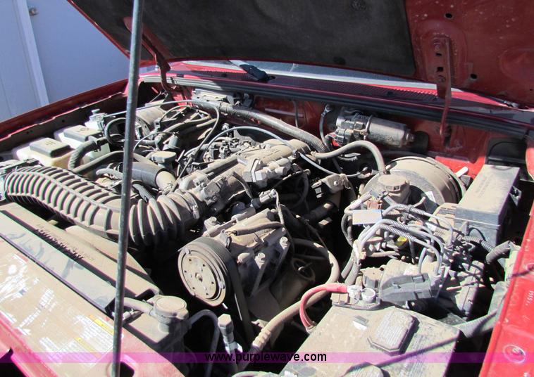 image for item B7197 1999 Ford Ranger SuperCab pickup truck