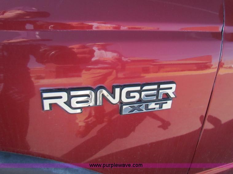 image for item B7197 1999 Ford Ranger SuperCab pickup truck