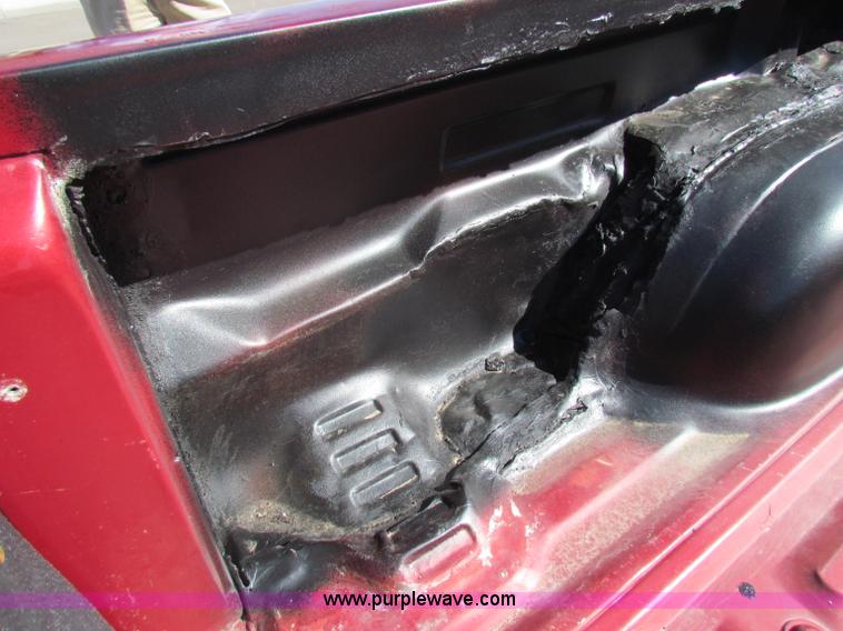 image for item B7197 1999 Ford Ranger SuperCab pickup truck