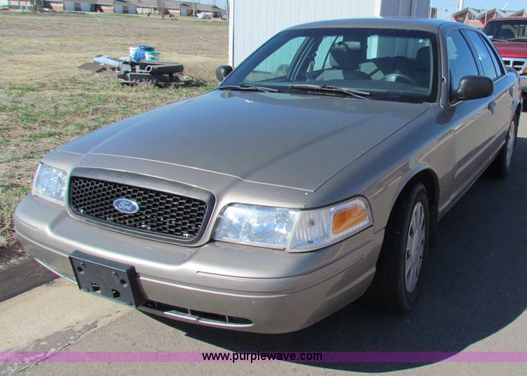 image for item B7198 2008 Ford Crown Victoria Police Interceptor